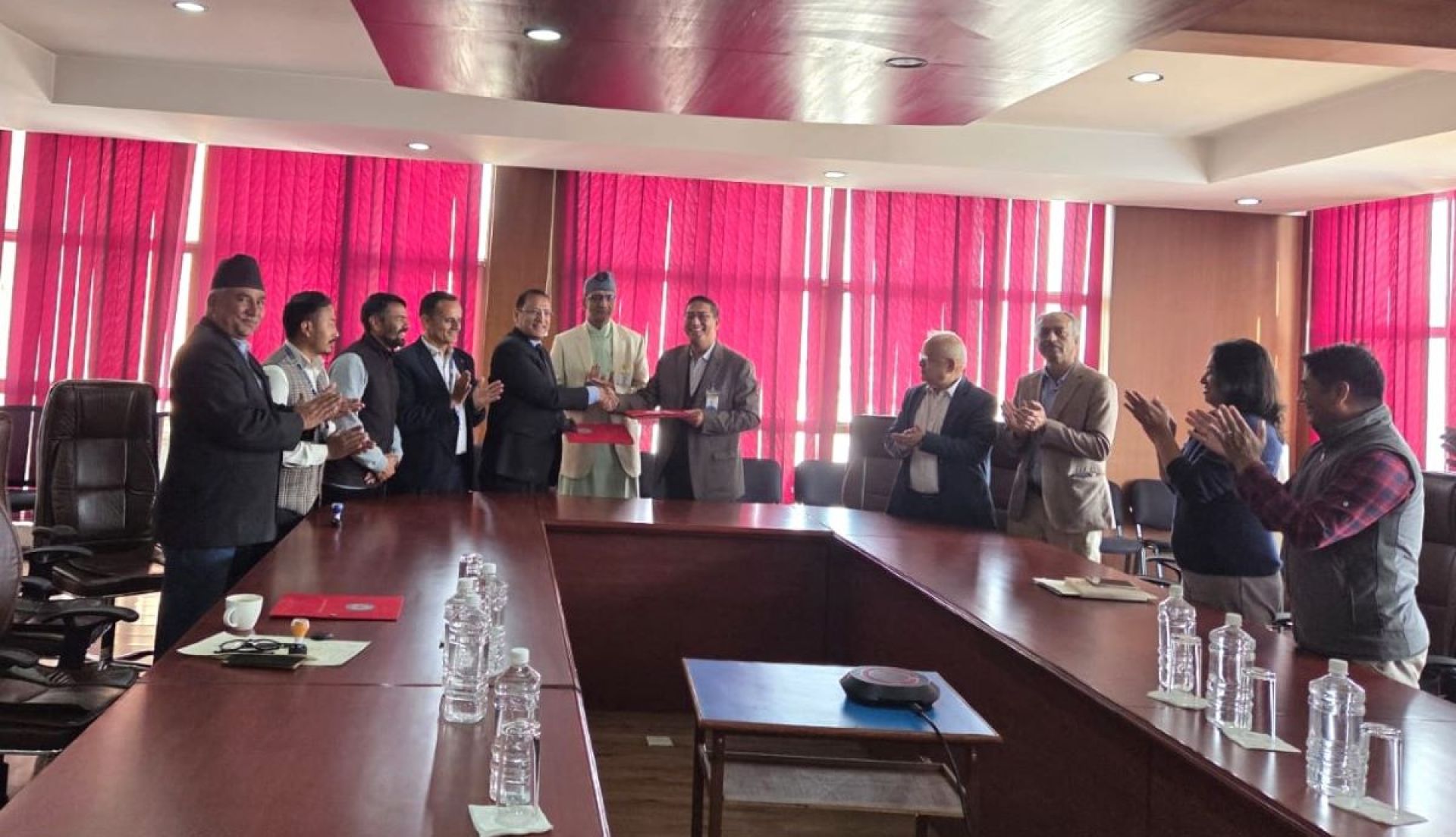 नागरिक लगानी कोष र काठमाडौं विश्वविद्यालयबीच उपदान कोष सञ्चालन सम्झौता